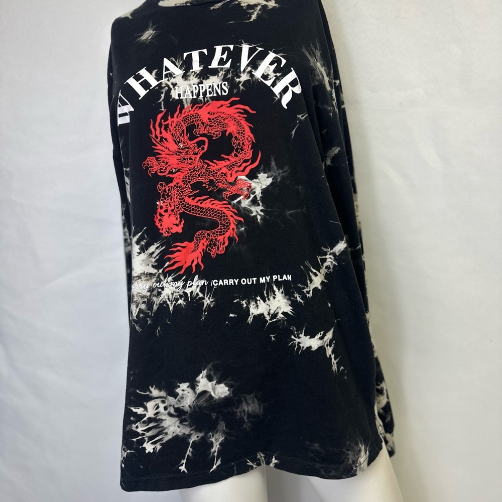 SHEIN Black and White Long Sleeve Tee with Red Dragon large